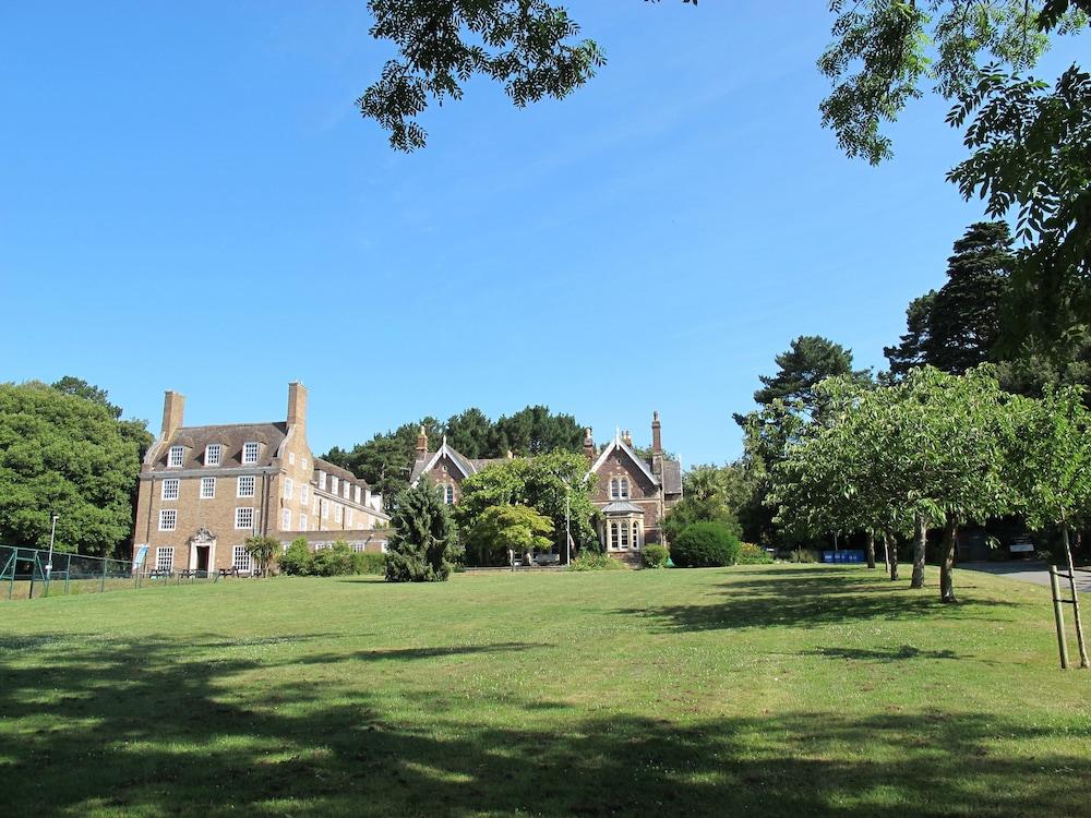 University Of Exeter - Pennsylvania Court Exterior photo