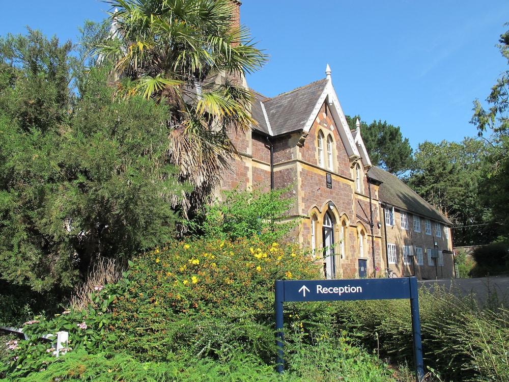 University Of Exeter - Pennsylvania Court Exterior photo